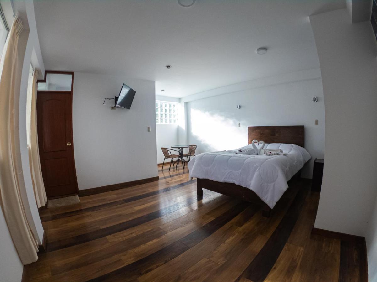 Hotel Los Laureles Calca Exterior photo